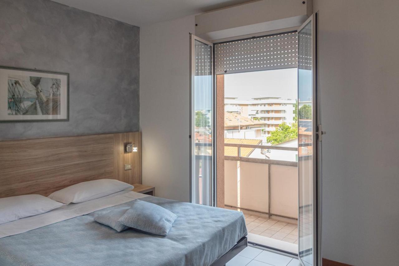 Hotel Boston Cesenatico Luaran gambar