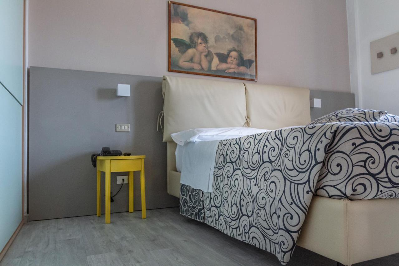 Hotel Boston Cesenatico Luaran gambar