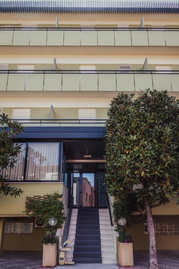 Hotel Boston Cesenatico Luaran gambar